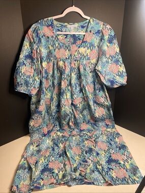 Only Necessities Nightgown Day Dress Floral Women's Large 18/20. Pockets.